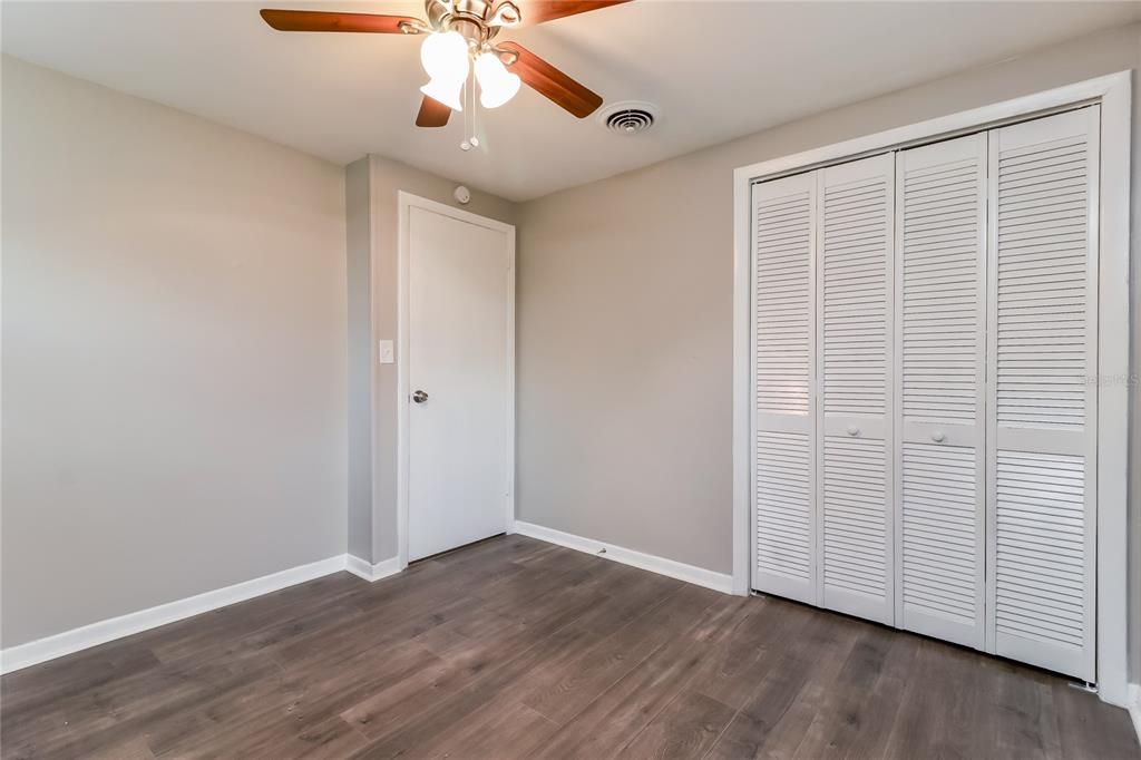 For Rent: $2,100 (3 beds, 2 baths, 1275 Square Feet)