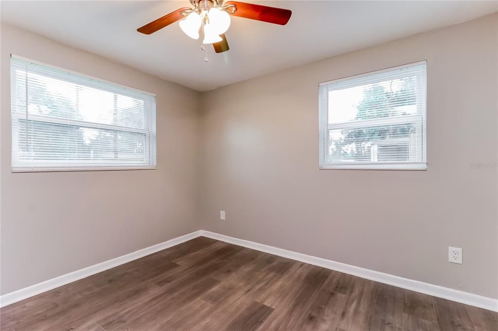 For Rent: $2,100 (3 beds, 2 baths, 1275 Square Feet)