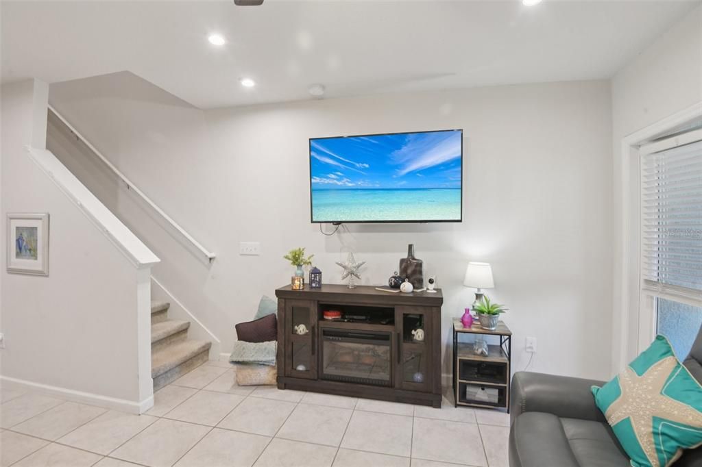 En Venta: $299,900 (3 camas, 2 baños, 1440 Pies cuadrados)