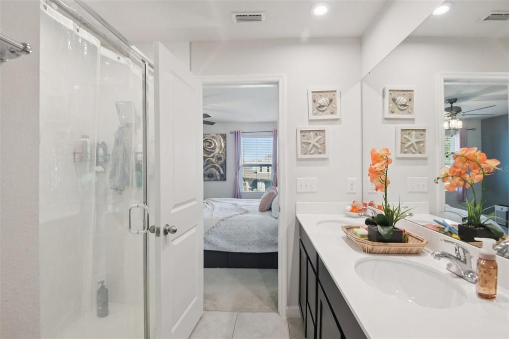 En Venta: $299,900 (3 camas, 2 baños, 1440 Pies cuadrados)