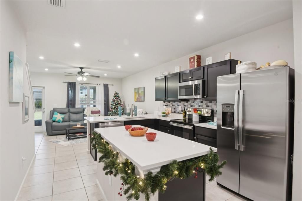 En Venta: $299,900 (3 camas, 2 baños, 1440 Pies cuadrados)