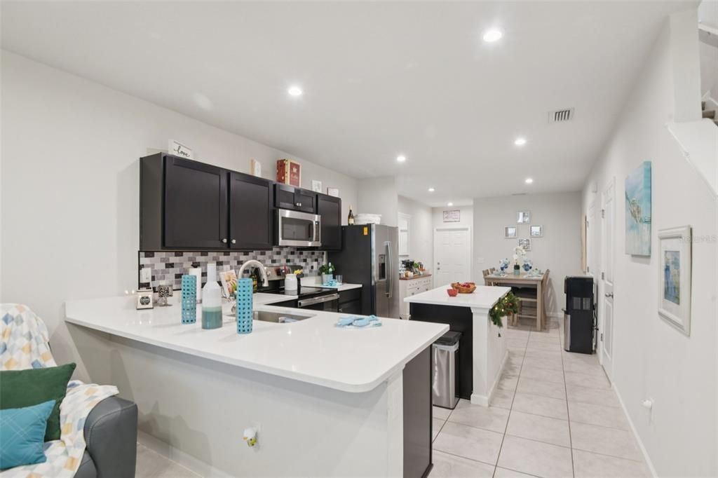 En Venta: $299,900 (3 camas, 2 baños, 1440 Pies cuadrados)