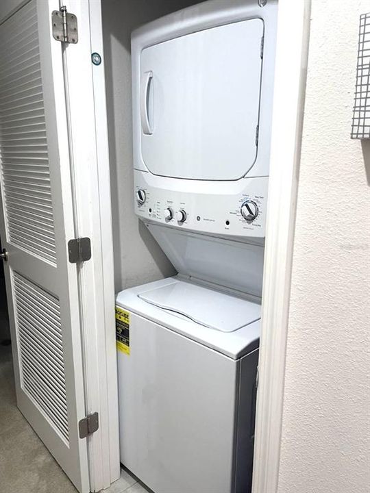 En Venta: $299,900 (3 camas, 2 baños, 1440 Pies cuadrados)