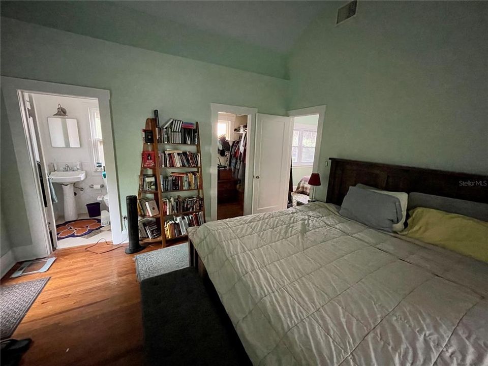 В аренду: $2,400 (3 спален, 2 ванн, 1564 Квадратных фут)