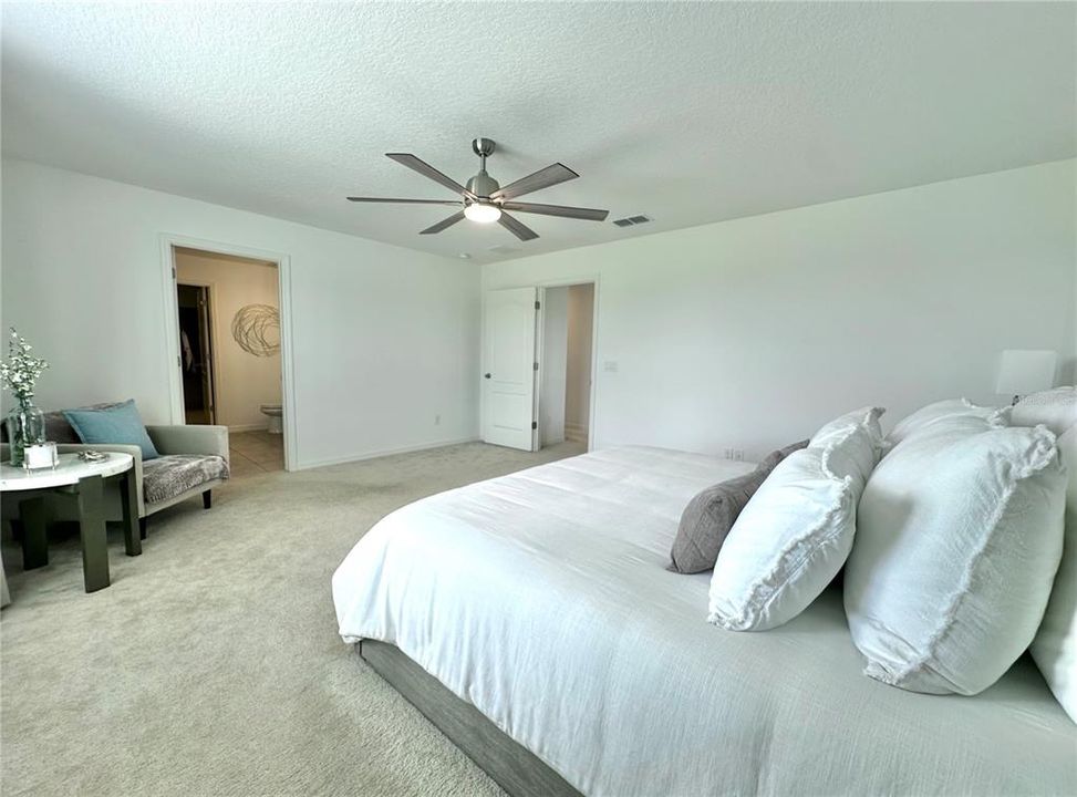 For Rent: $2,999 (4 beds, 2 baths, 2401 Square Feet)