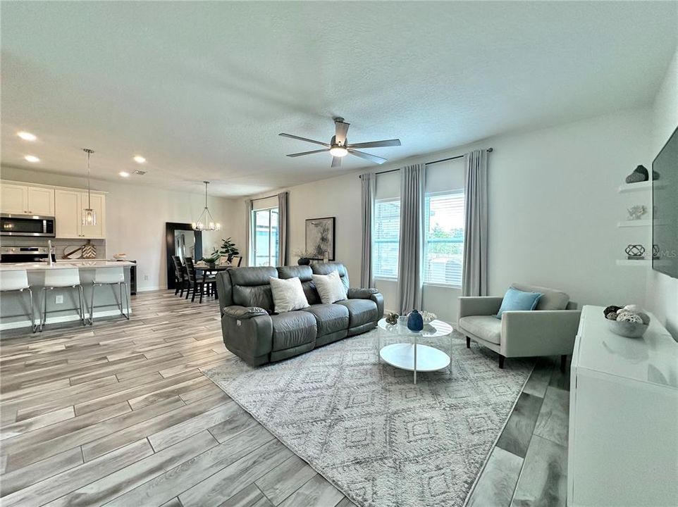 For Rent: $2,999 (4 beds, 2 baths, 2401 Square Feet)