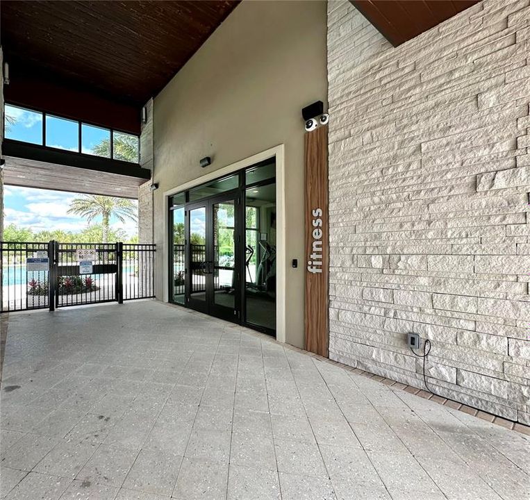 For Rent: $2,999 (4 beds, 2 baths, 2401 Square Feet)