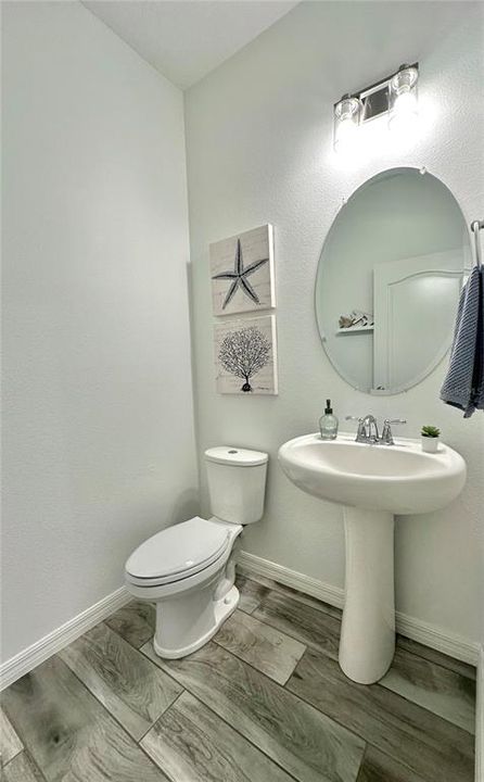 For Rent: $2,999 (4 beds, 2 baths, 2401 Square Feet)