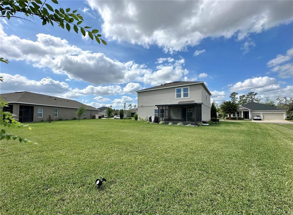 For Rent: $2,999 (4 beds, 2 baths, 2401 Square Feet)