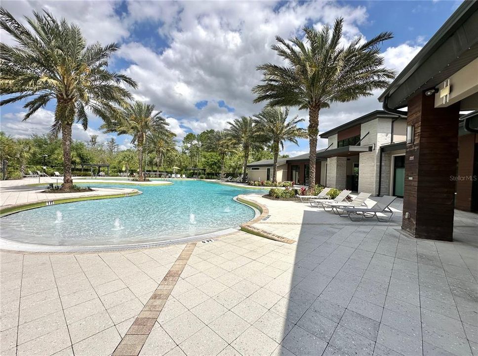 For Rent: $2,999 (4 beds, 2 baths, 2401 Square Feet)