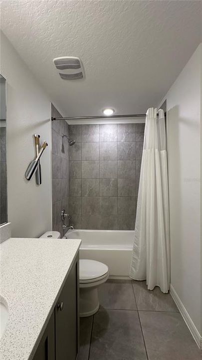 For Rent: $2,999 (4 beds, 2 baths, 2401 Square Feet)