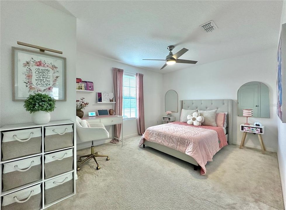 For Rent: $2,999 (4 beds, 2 baths, 2401 Square Feet)