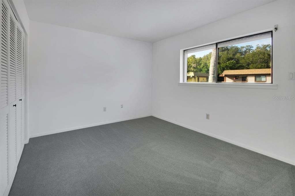 For Sale: $125,000 (2 beds, 2 baths, 1156 Square Feet)