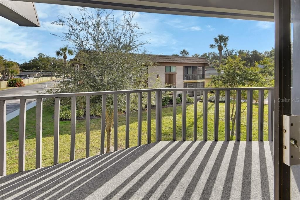 For Sale: $125,000 (2 beds, 2 baths, 1156 Square Feet)