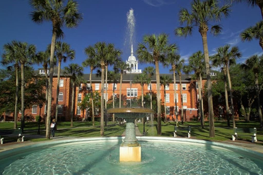 For Sale: $125,000 (2 beds, 2 baths, 1156 Square Feet)