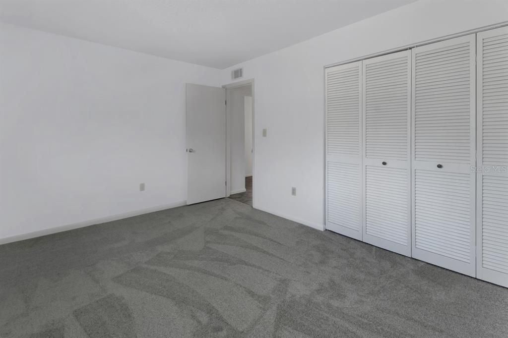 For Sale: $125,000 (2 beds, 2 baths, 1156 Square Feet)