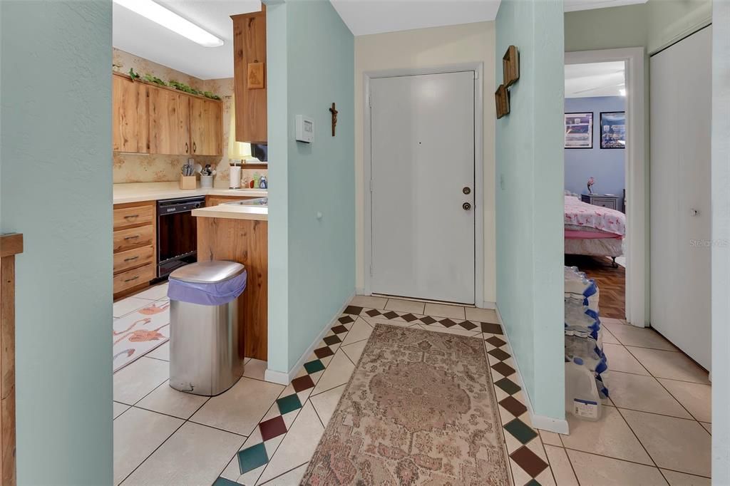 En Venta: $264,000 (2 camas, 2 baños, 1021 Pies cuadrados)