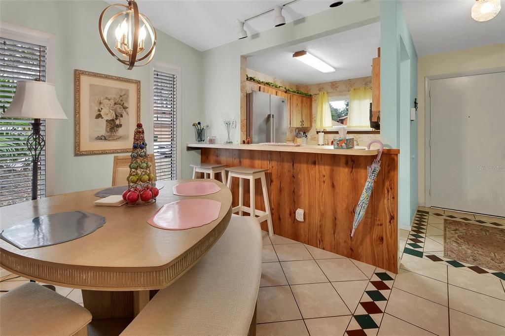 En Venta: $264,000 (2 camas, 2 baños, 1021 Pies cuadrados)