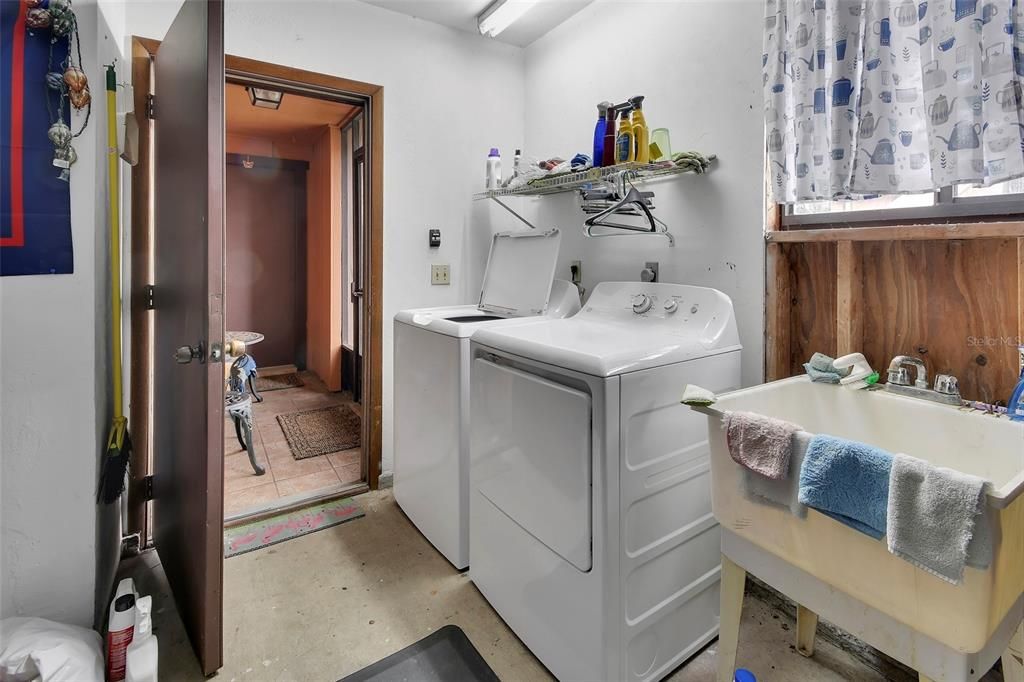 En Venta: $264,000 (2 camas, 2 baños, 1021 Pies cuadrados)