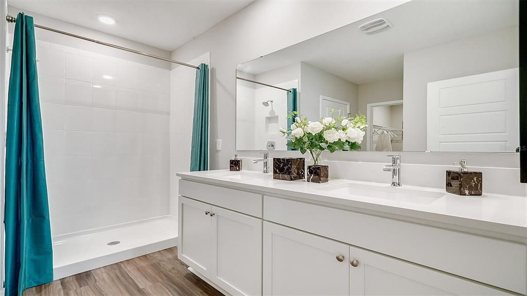 For Sale: $419,990 (4 beds, 2 baths, 1828 Square Feet)