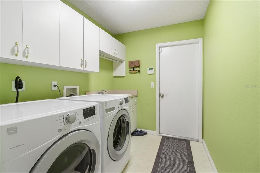 En Venta: $499,000 (3 camas, 2 baños, 2092 Pies cuadrados)