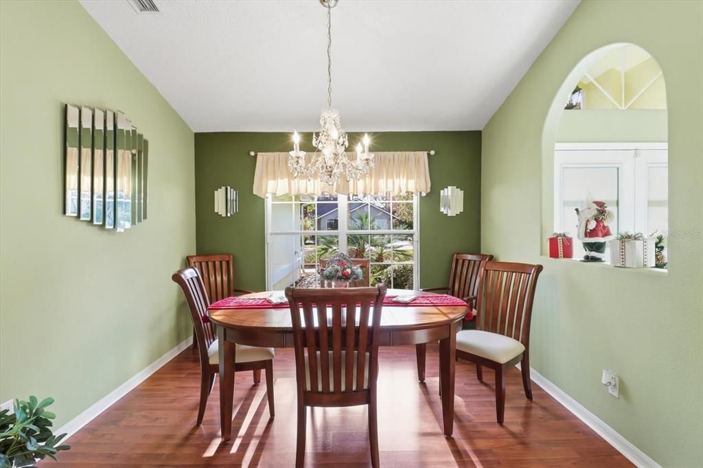 En Venta: $499,000 (3 camas, 2 baños, 2092 Pies cuadrados)