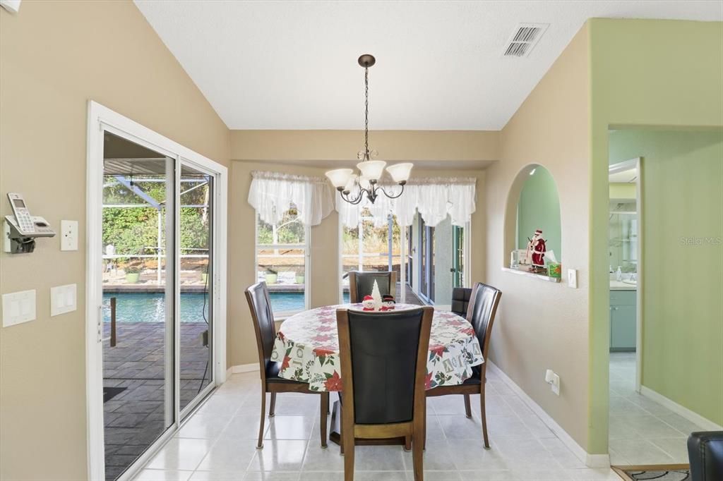 En Venta: $499,000 (3 camas, 2 baños, 2092 Pies cuadrados)