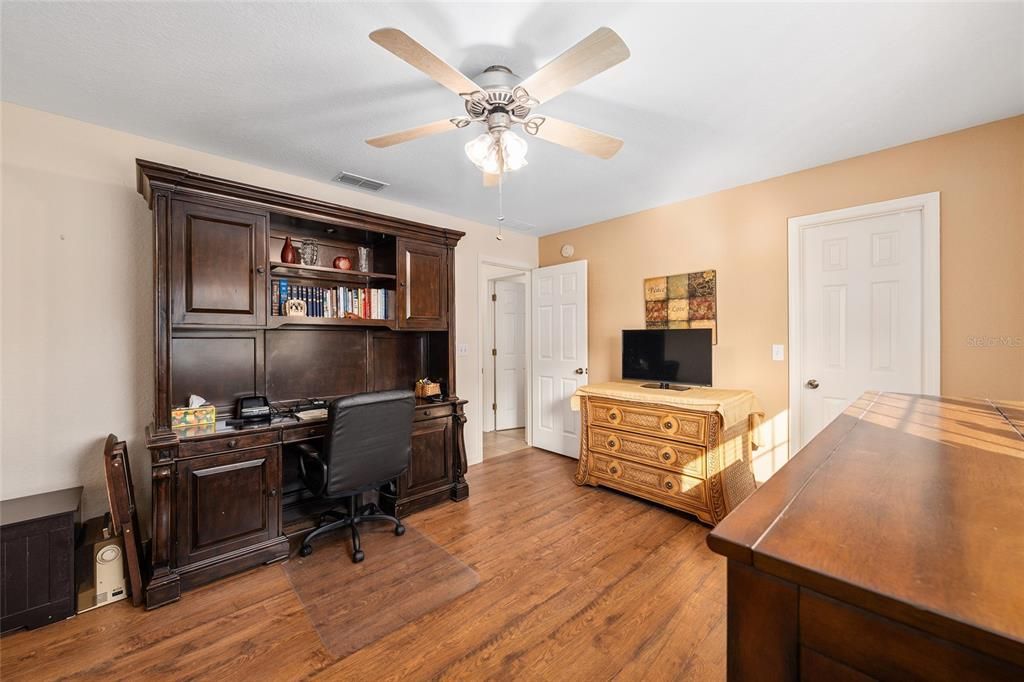 En Venta: $265,000 (2 camas, 2 baños, 1296 Pies cuadrados)