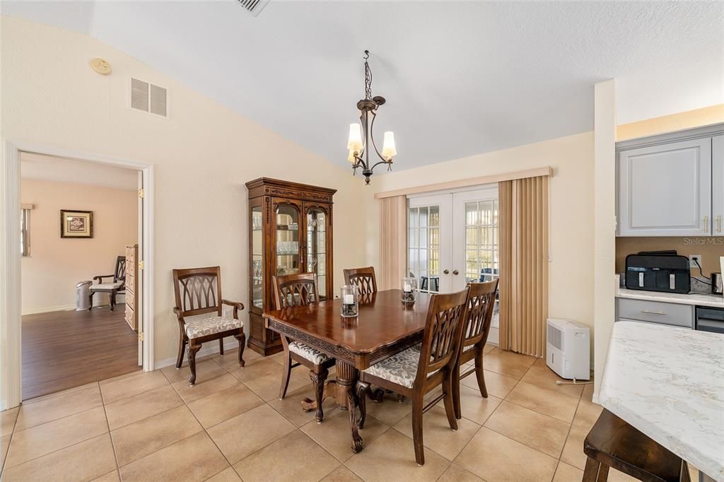 En Venta: $265,000 (2 camas, 2 baños, 1296 Pies cuadrados)