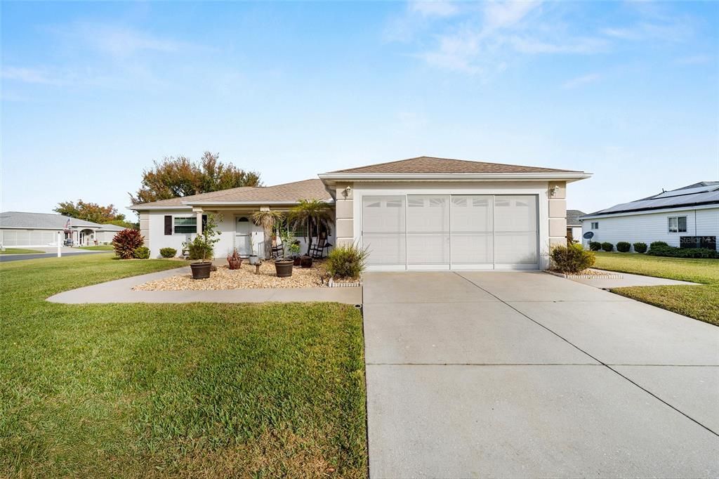 En Venta: $265,000 (2 camas, 2 baños, 1296 Pies cuadrados)