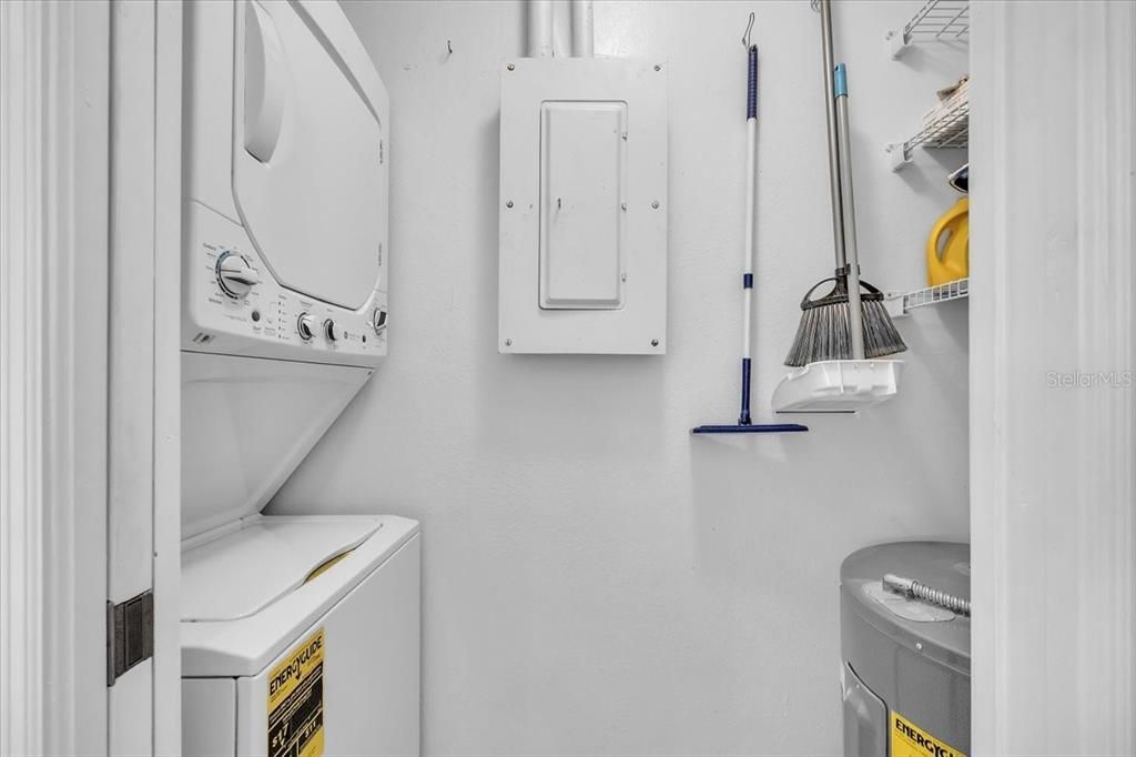 На продажу: $135,000 (2 спален, 2 ванн, 688 Квадратных фут)