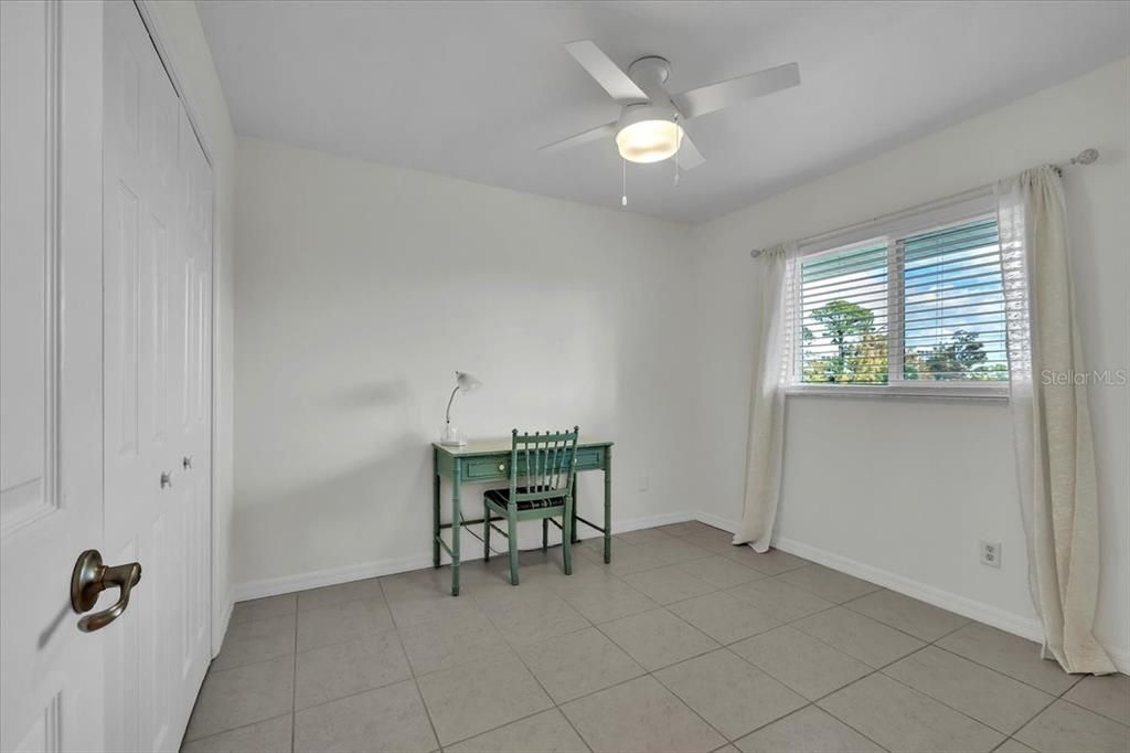 На продажу: $135,000 (2 спален, 2 ванн, 688 Квадратных фут)