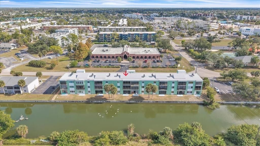 На продажу: $135,000 (2 спален, 2 ванн, 688 Квадратных фут)