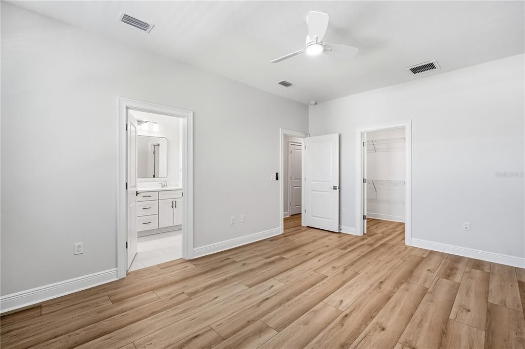 В аренду: $3,975 (3 спален, 2 ванн, 0 Квадратных фут)