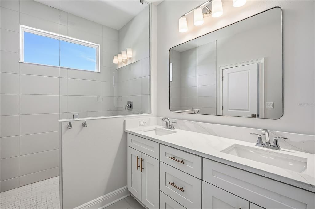 В аренду: $3,975 (3 спален, 2 ванн, 0 Квадратных фут)