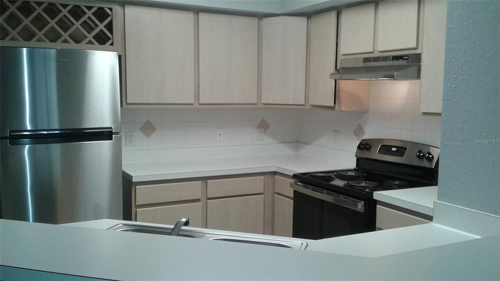 出租: $1,250 (1 贝兹, 1 浴室, 767 平方英尺)