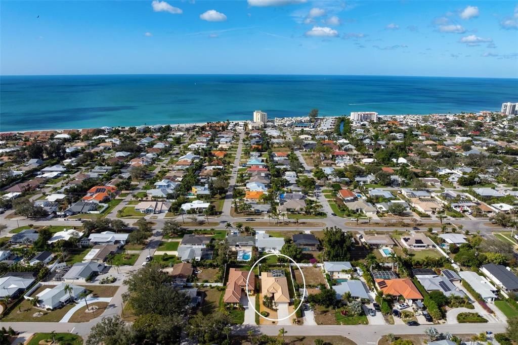 На продажу: $985,000 (3 спален, 2 ванн, 1972 Квадратных фут)