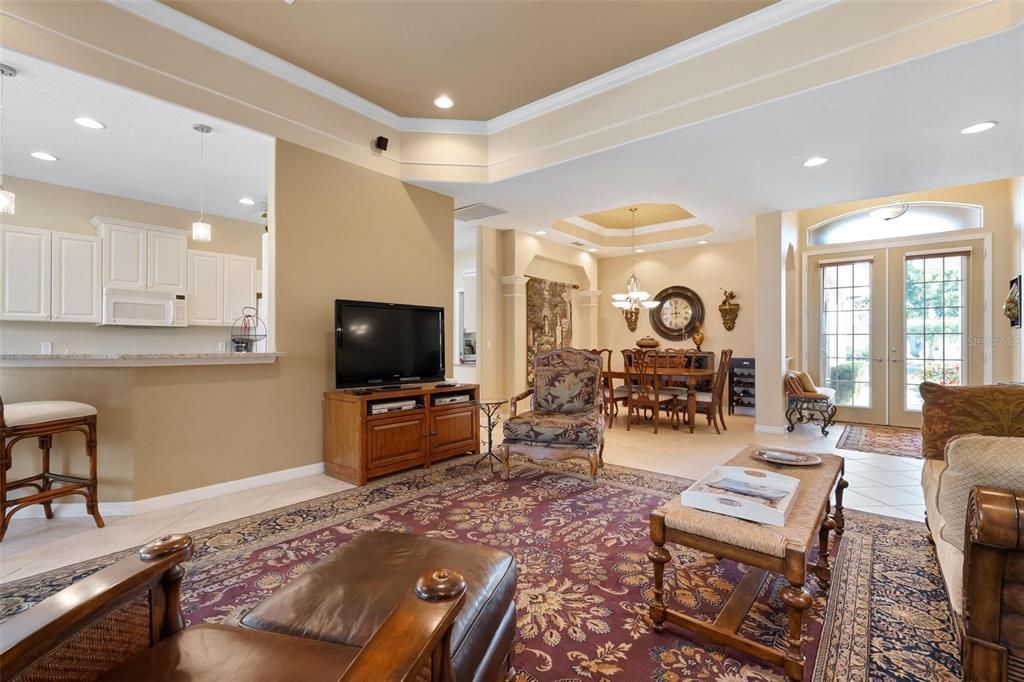 На продажу: $985,000 (3 спален, 2 ванн, 1972 Квадратных фут)