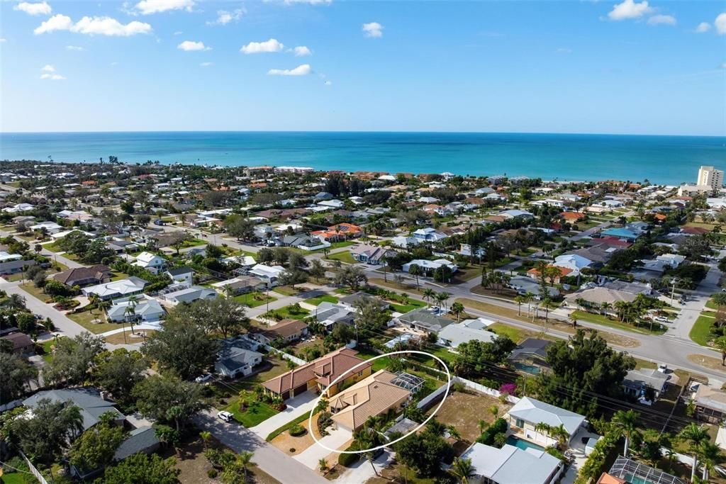 На продажу: $985,000 (3 спален, 2 ванн, 1972 Квадратных фут)