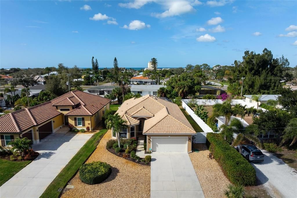 На продажу: $985,000 (3 спален, 2 ванн, 1972 Квадратных фут)