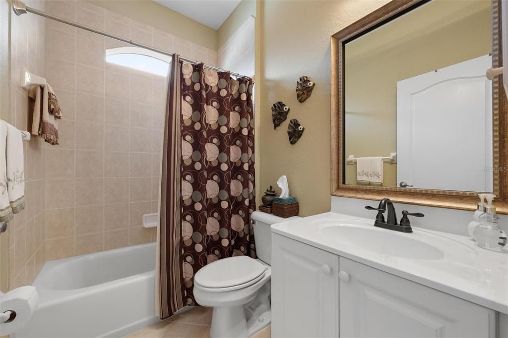 На продажу: $985,000 (3 спален, 2 ванн, 1972 Квадратных фут)