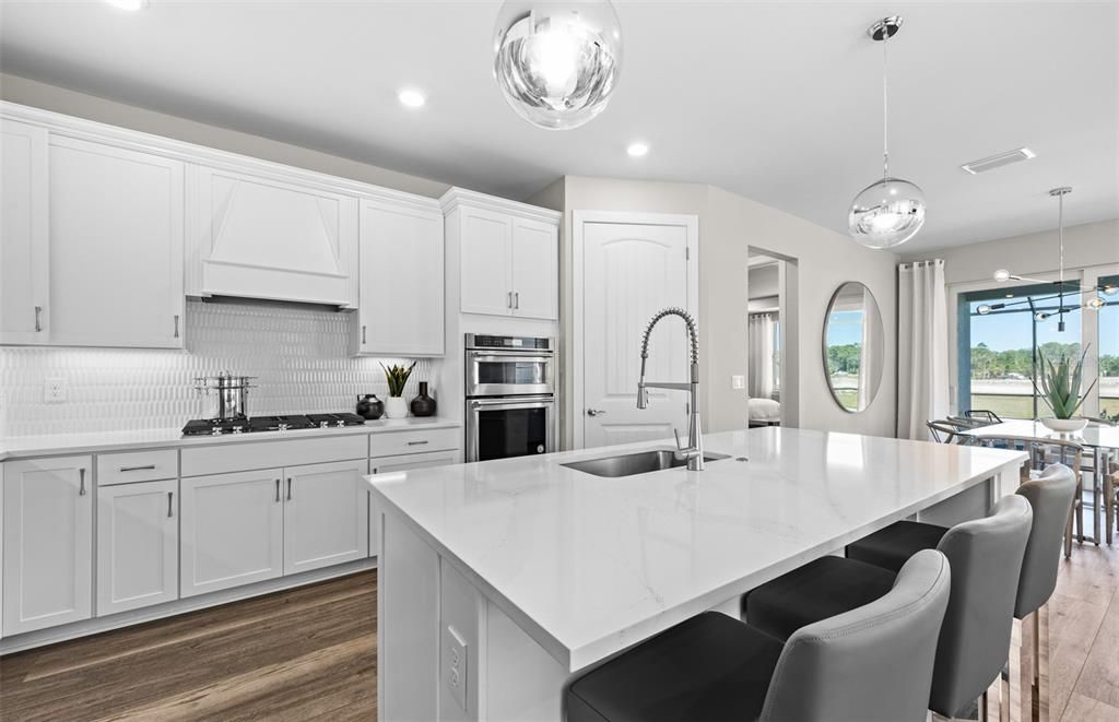 En Venta: $453,685 (3 camas, 2 baños, 2230 Pies cuadrados)