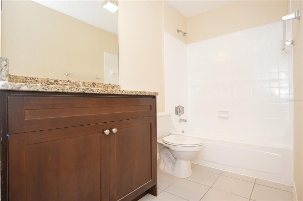 For Rent: $1,450 (1 beds, 1 baths, 642 Square Feet)