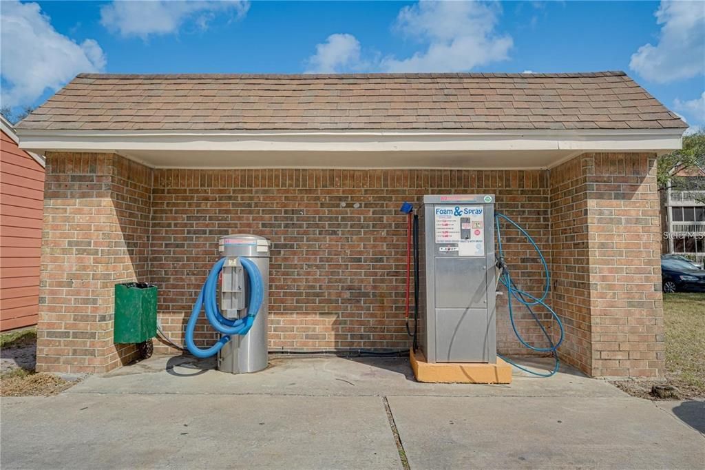 For Rent: $1,450 (1 beds, 1 baths, 642 Square Feet)