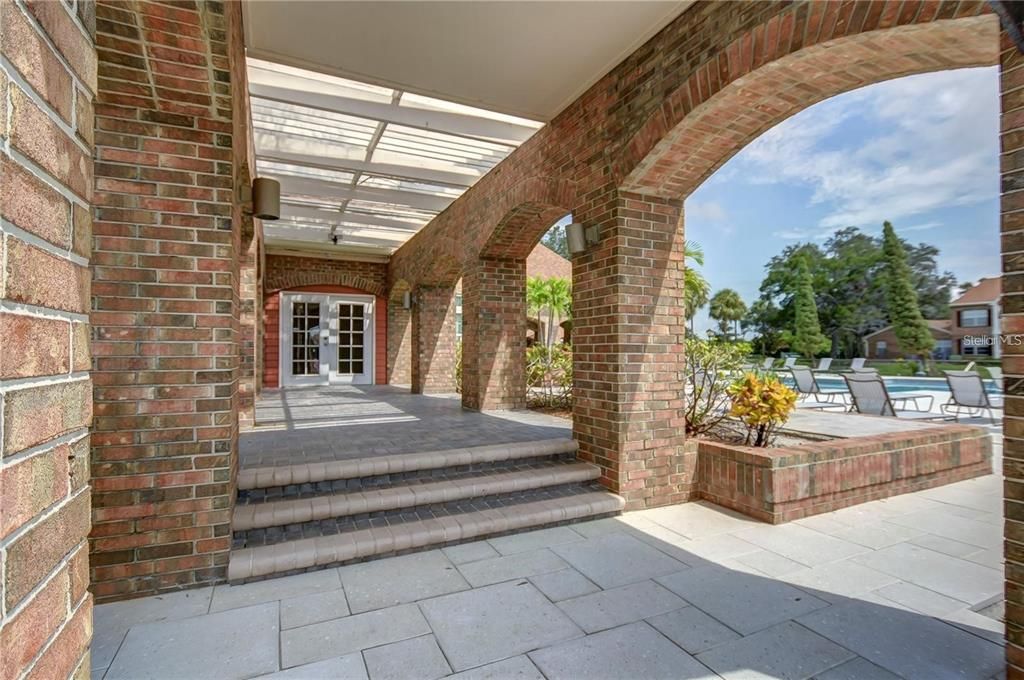 For Rent: $1,450 (1 beds, 1 baths, 642 Square Feet)