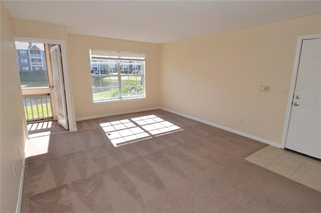 For Rent: $1,450 (1 beds, 1 baths, 642 Square Feet)