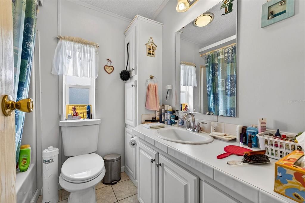 For Sale: $179,900 (2 beds, 2 baths, 756 Square Feet)