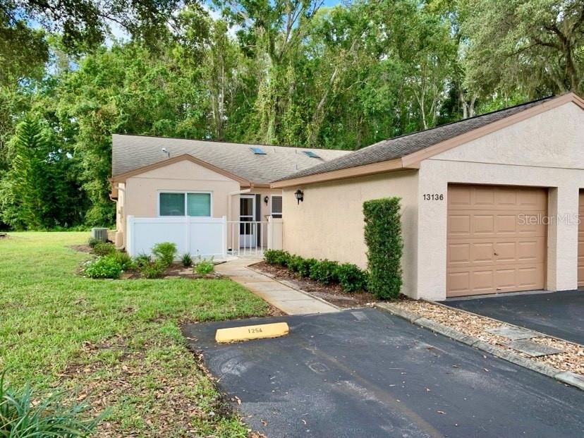 For Sale: $234,995 (2 beds, 2 baths, 1189 Square Feet)