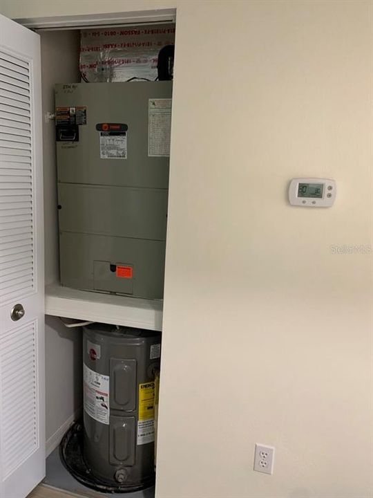 For Sale: $234,995 (2 beds, 2 baths, 1189 Square Feet)