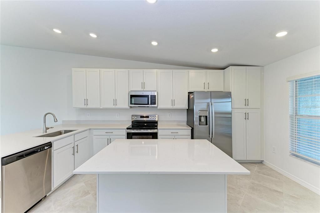 For Rent: $3,300 (2 beds, 2 baths, 1569 Square Feet)